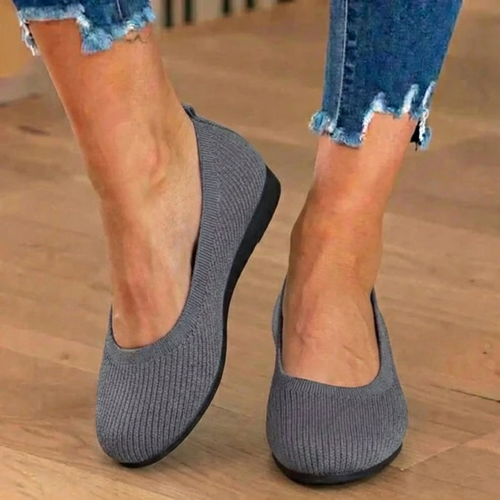 Elegant Orthopedic Sneakers for Every Step*