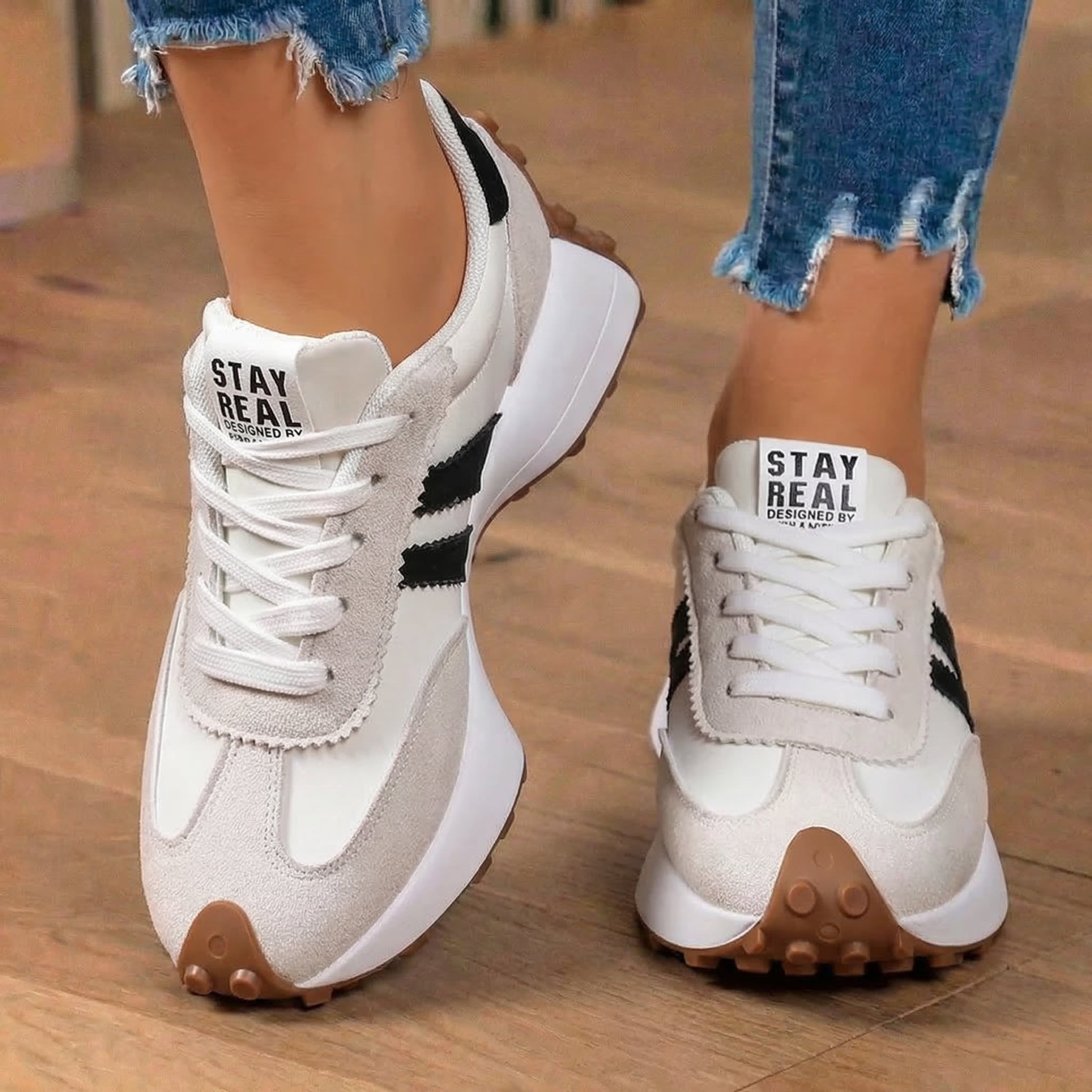 Classic Orthopedic Sneakers with Timeless Style