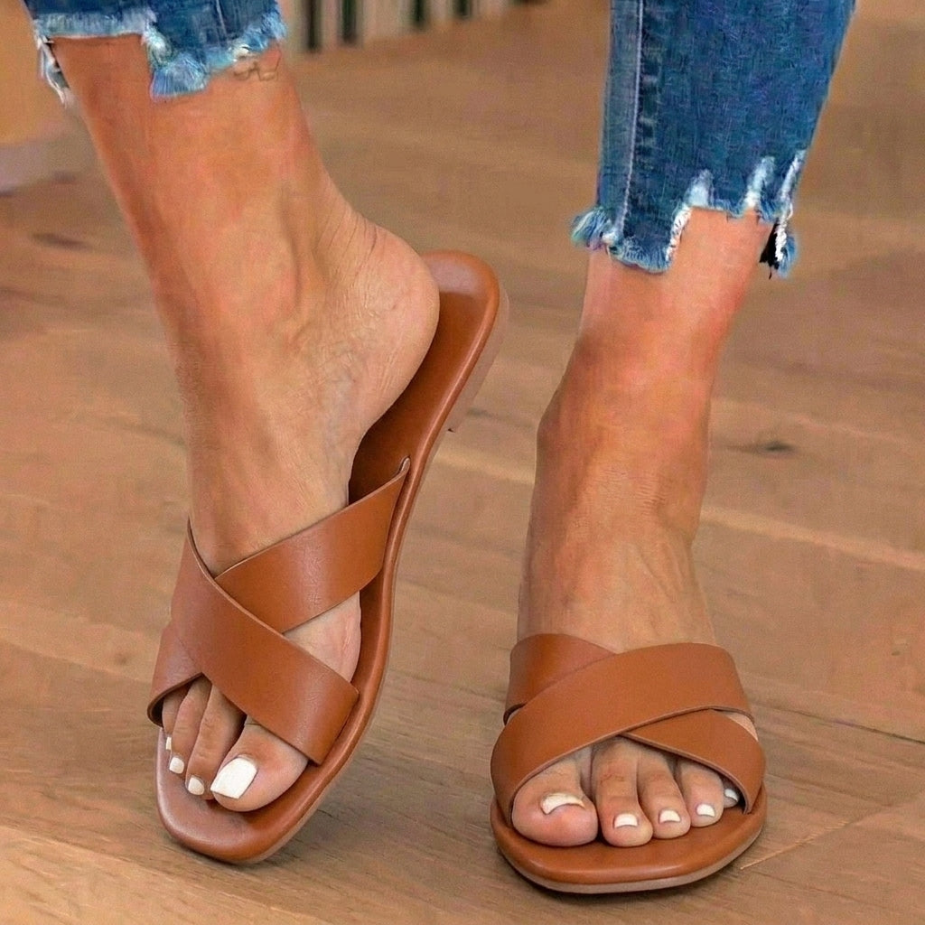 Chic Orthopedic Slippers with Unique Design