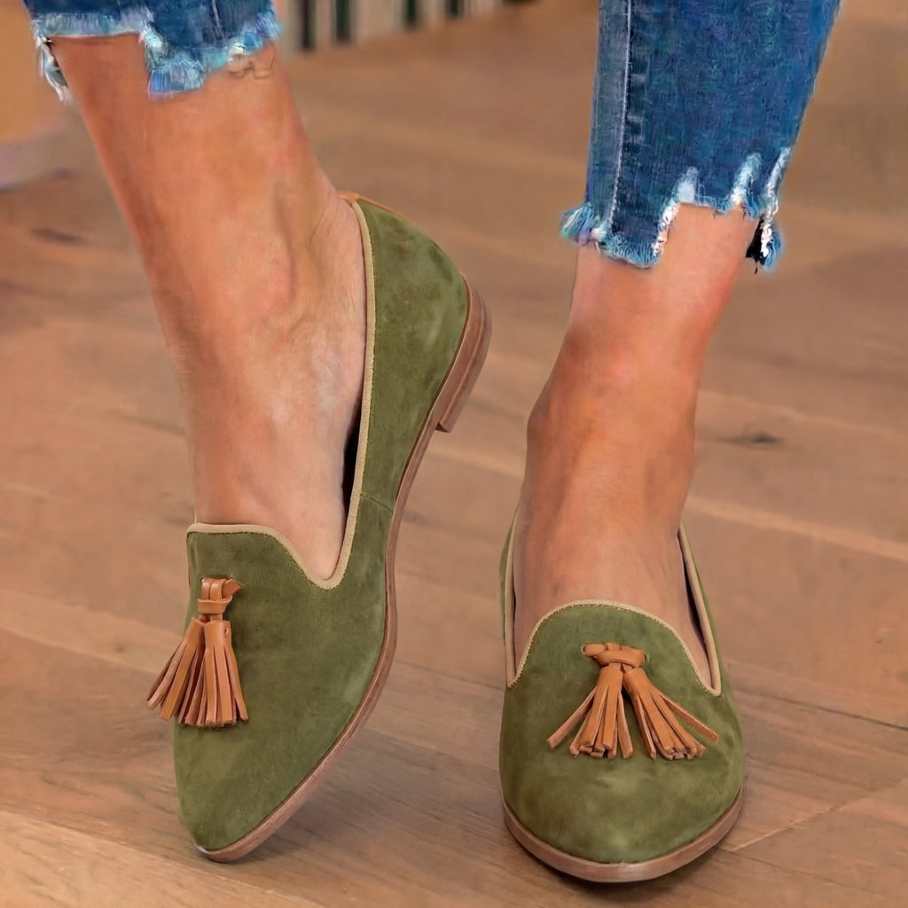 Graceful Orthopedic Sandals for Modern Look